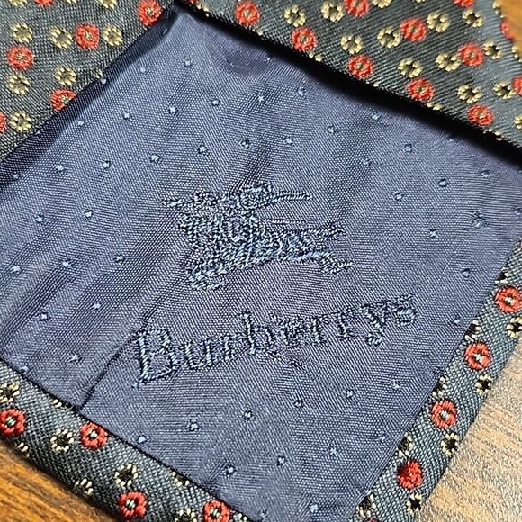 Burberrys of London vintage flower floral tie - Picture 5 of 5